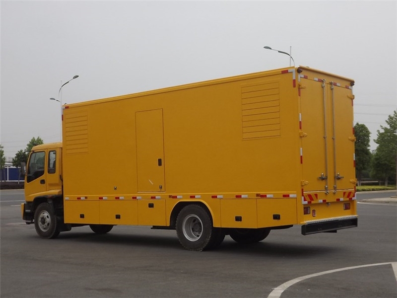 山亭出租发电机-柴油发电机组电压低报警怎么办？